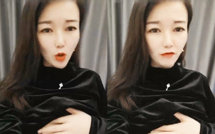 最浪漂亮御姐酒店培训师玩起户外勾搭网吧勾搭胖屌丝男到酒店啪啪户外公园跪舔回酒店接着操