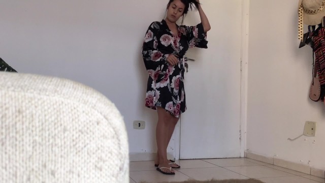 她刚从浴缸里出来