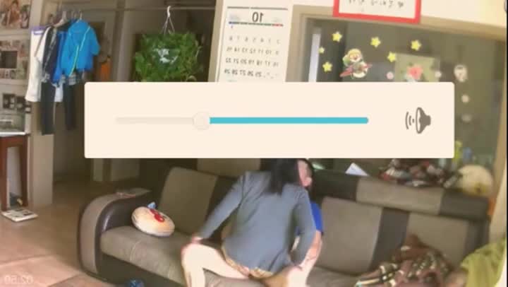 家庭摄像头破解偸拍大J8老公公与儿媳妇偸情地板肏到沙发上骚儿媳撸硬公公鸡巴就往上坐特主动 new