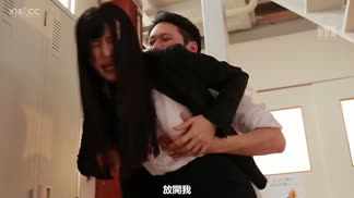 MIDE-875巨乳游泳社老師被絕讚強慾男侵犯幹到爽