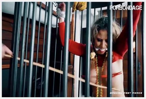 在德国监狱里做手脚崇拜和女同性恋