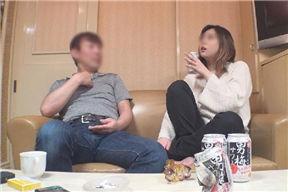 FC2 PPV 1078339  现役的夜总会小姐