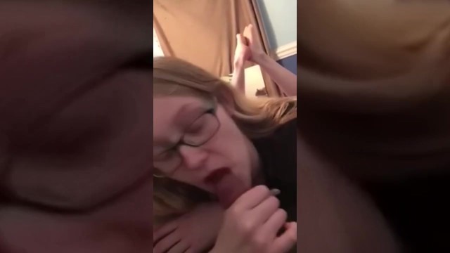 我姐姐在瑜伽前引诱我