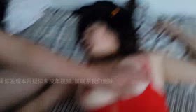 在家3P有点害怕被发现了