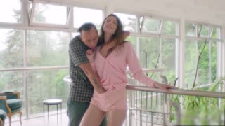 「欧美精选」苗条白嫩小只马，气质超好！