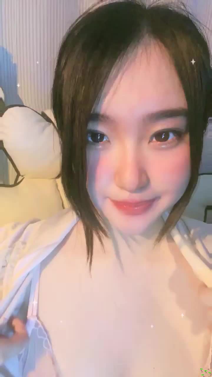 核弹！新人女神~20小时~【小狐狸骚骚】骚舞~道具~喷水2