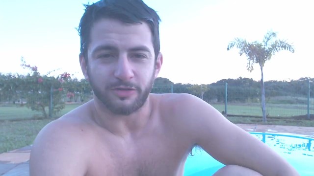 湿白拳击手心脏跳动的家伙给男同性恋自慰的指导和鼓励乔伊