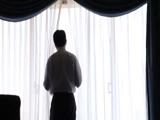 另一個張臉的客艙服務員