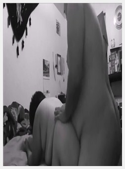 妈妈小荡妇吸，乱搞，然后得到性交硬