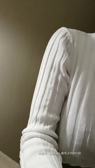 三线嫩模05-05第一场