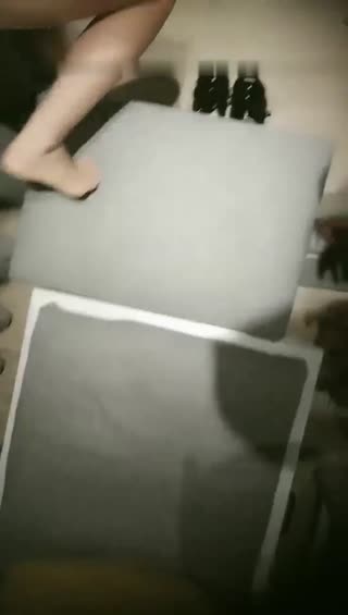 【陈嫖V第一视角镜头偷拍】粉嫩00后小萝莉，高端设备另类体验，粉嫩鲍鱼白皙翘臀后入无套内射 (2)