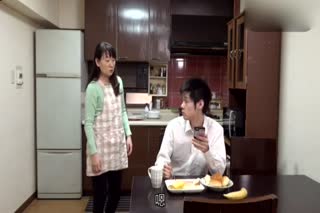 对姐姐的屁股毫无抵抗力