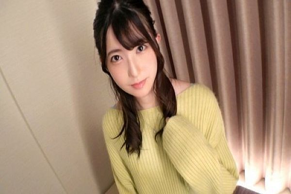 【初撮り】【真面目看护师】【透きとおる雪美肌】多忙な毎日を过ごす経験薄の新米看护师が登场。白衣の下に隠された美白肌をカメラ前で晒し、绮丽なお尻を震わせながら久しぶりの肉棒を堪能していく。ネットでAV応募→AV体験撮影 1697